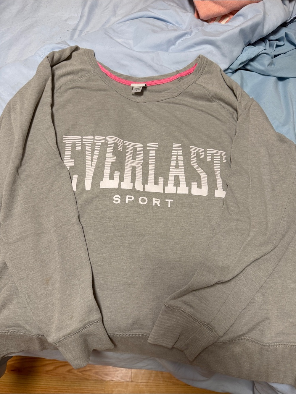 Everlast Gray Crewneck Sweatshirt with Pink Neck Trim